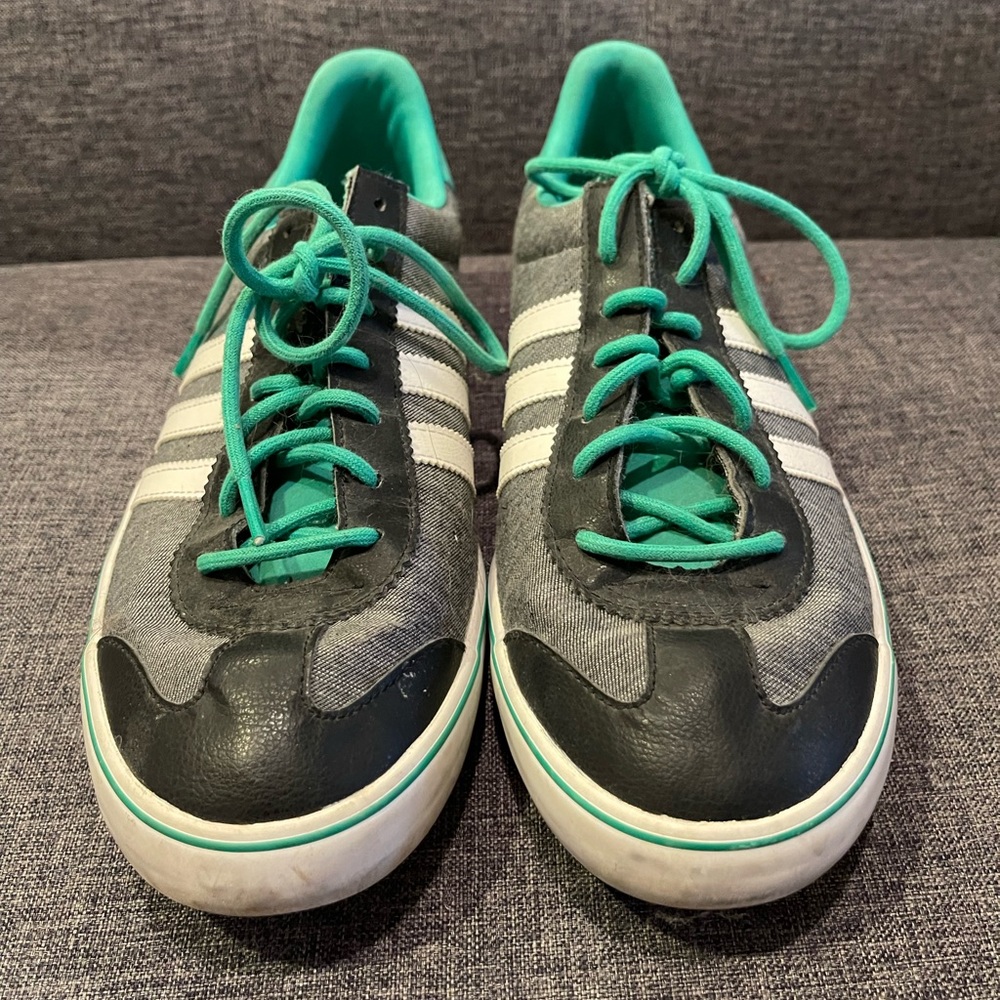Adidas sneakers. Sz 10.5